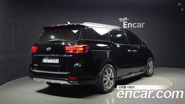 Kia Carnival Новый 9-Seater Noblesse Special - фото 1