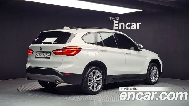 BMW X1 F48 xDrive 20d Joy - фото 1