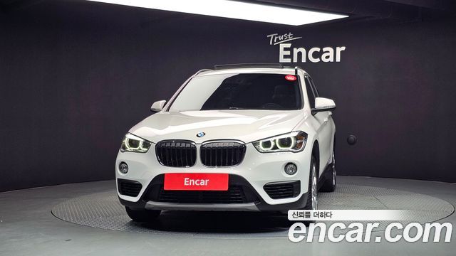 BMW X1 F48 xDrive 20d Joy - фото 2
