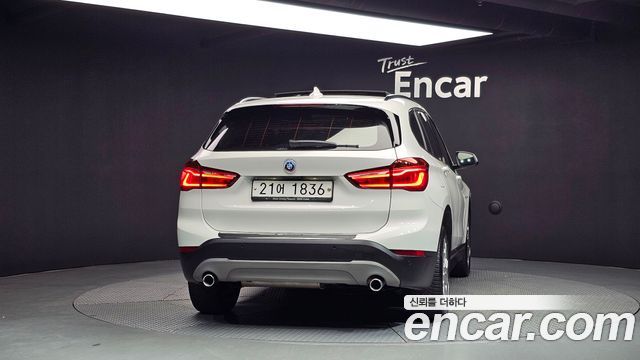 BMW X1 F48 xDrive 20d Joy - фото 3