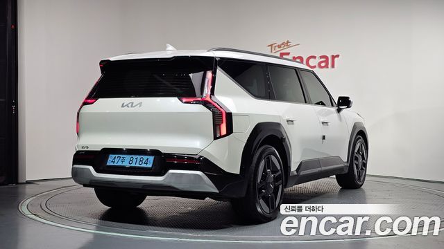 Kia EV9 Long Range 4WD Earth - фото 1