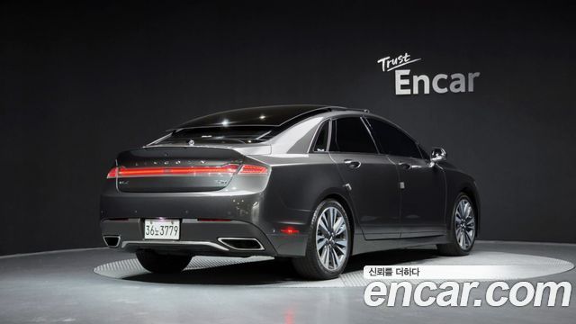 Lincoln MKZ Hybrid 2nd - фото 1