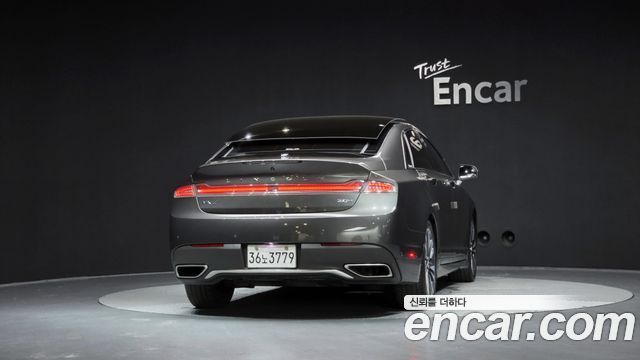 Lincoln MKZ Hybrid 2nd - фото 3