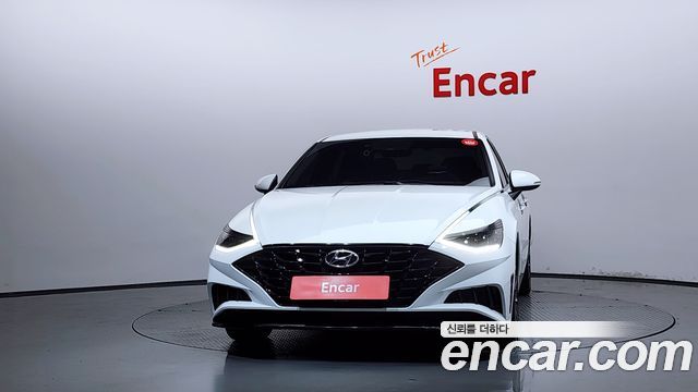 Hyundai Sonata DN8 2.0 Premium - фото 2