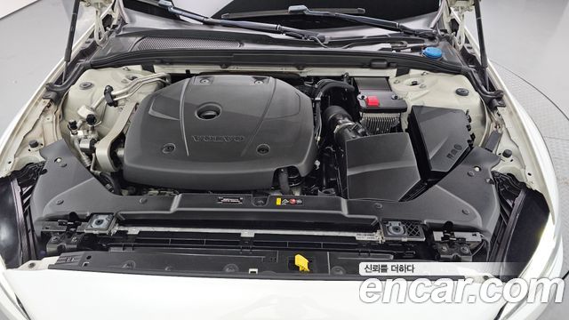 Volvo V60 2-го поколения T5 Pro AWD - фото 4