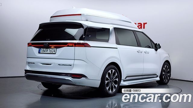 Kia Carnival 4-го поколения Gasoline 9-Seater Hi-Limousine Signature - фото 1