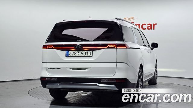 Kia Carnival 4-го поколения 9-Seater Signature - фото 2