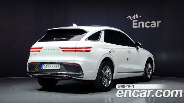 Genesis GV70 2.5T Gasoline 2WD - фото 1