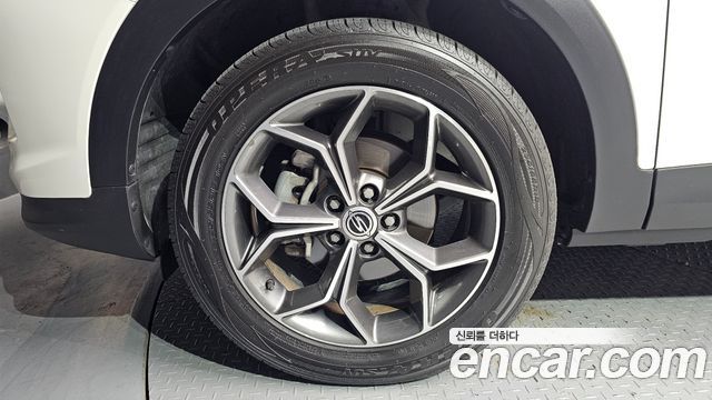 SsangYong Korando Gasoline 1.5 2WD C5 - фото 3