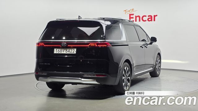 Kia Carnival 4-го поколения 9-Seater Signature - фото 1