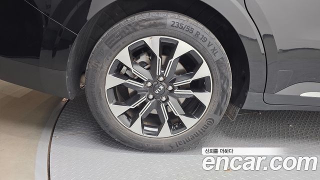 Kia Carnival 4-го поколения 9-Seater Signature - фото 4