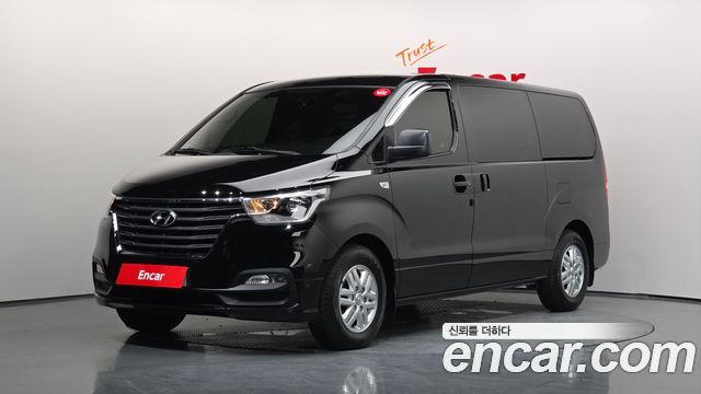Hyundai Starex Новый Van 3-Seater Smart - фото 0