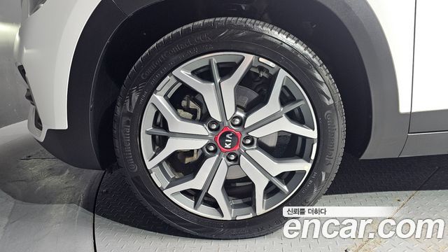 Kia Seltos Gasoline 1.6 Turbo 2WD Signature - фото 3