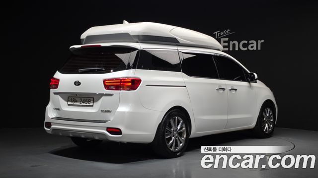 Kia Carnival Новый Gasoline 9-seater Limousine(Special vehicle) - фото 1