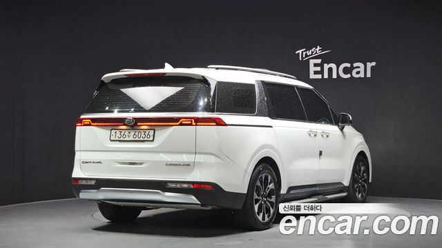 Kia Carnival 4-го поколения 7-Seater Signature - фото 0