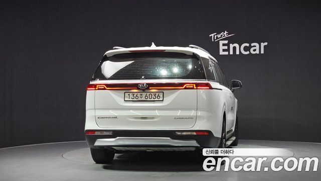 Kia Carnival 4-го поколения 7-Seater Signature - фото 2