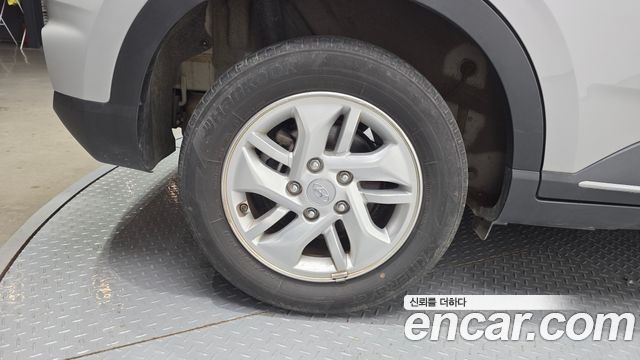 Hyundai Venue 1,6 Premium - фото 4