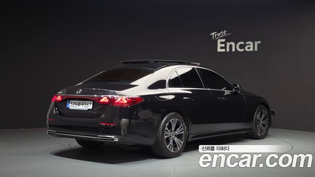 Mercedes-Benz E-Class W214 E200 Avantgarde - фото 1
