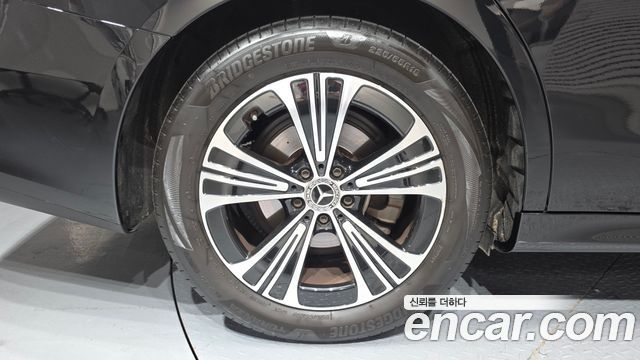 Mercedes-Benz E-Class W214 E200 Avantgarde - фото 4