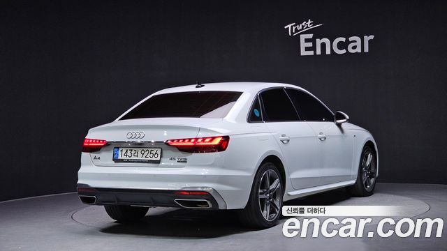 Audi A4 B9 45 TFSI Quattro Premium - фото 1