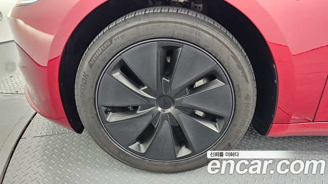 Tesla Model 3 Long Range AWD - фото 4