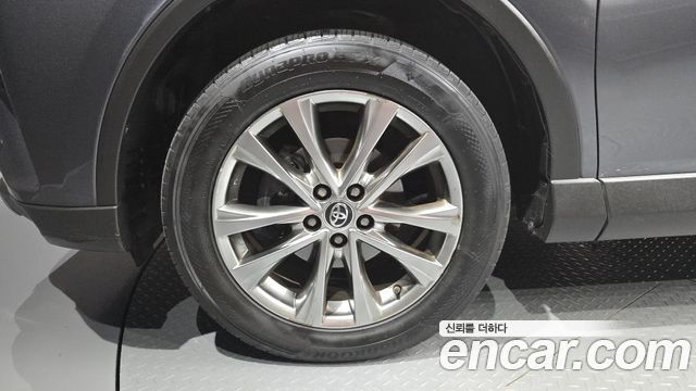 Toyota RAV4 2.5 2WD 4th - фото 4