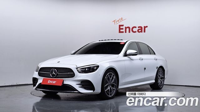 Mercedes-Benz E-Class W213 E220d 4MATIC AMG Line - фото 0