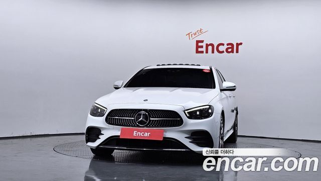 Mercedes-Benz E-Class W213 E220d 4MATIC AMG Line - фото 2