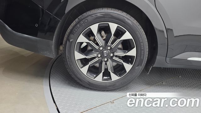 Kia Carnival 4-го поколения 7-Seater Signature - фото 4