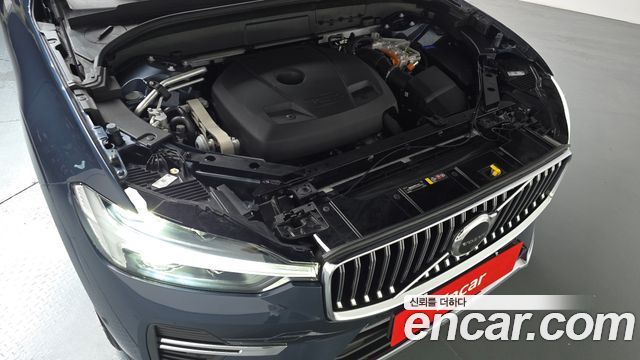 Volvo XC60 2-го поколения T8 Ultra Bright - фото 4