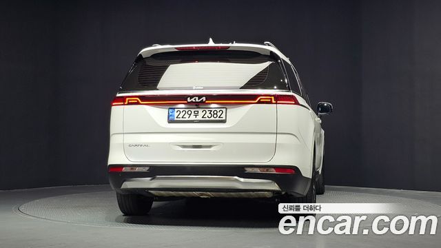 Kia Carnival 4-го поколения Gasoline 9-Seater Signature - фото 3