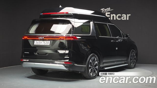 Kia Carnival 4-го поколения Gasoline 7-Seater Hi-Limousine Signature - фото 1