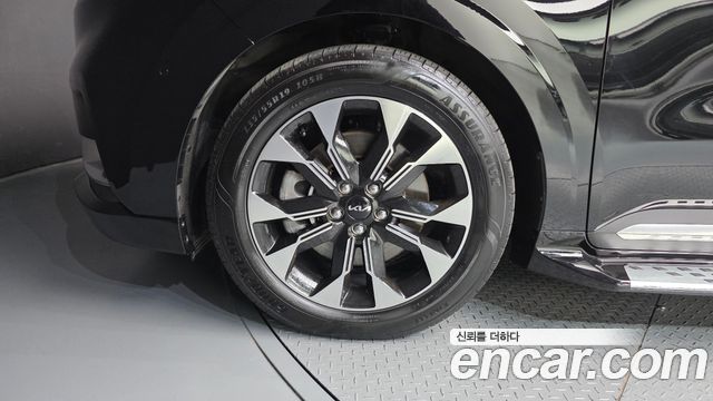 Kia Carnival 4-го поколения Gasoline 7-Seater Hi-Limousine Signature - фото 4
