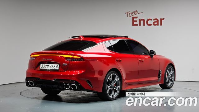 Kia Stinger 2.0 Turbo AWD Platinum - фото 0