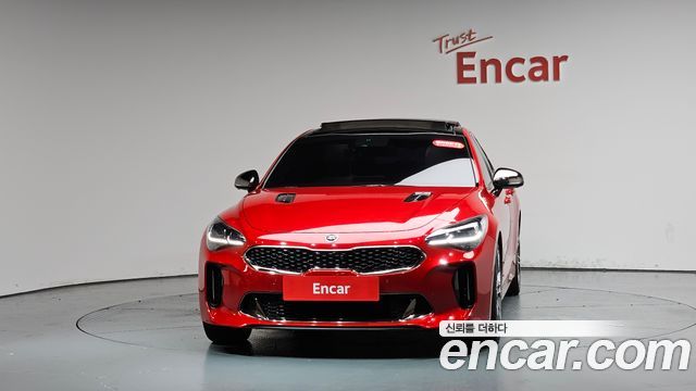 Kia Stinger 2.0 Turbo AWD Platinum - фото 1