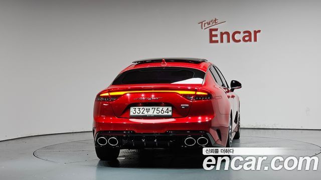 Kia Stinger 2.0 Turbo AWD Platinum - фото 2