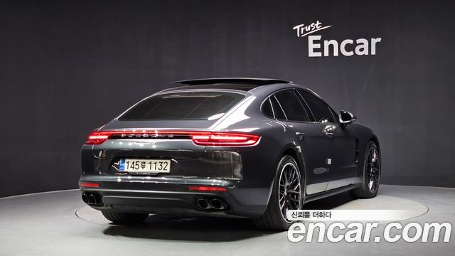 Porsche Panamera 3.0 AWD - фото 1