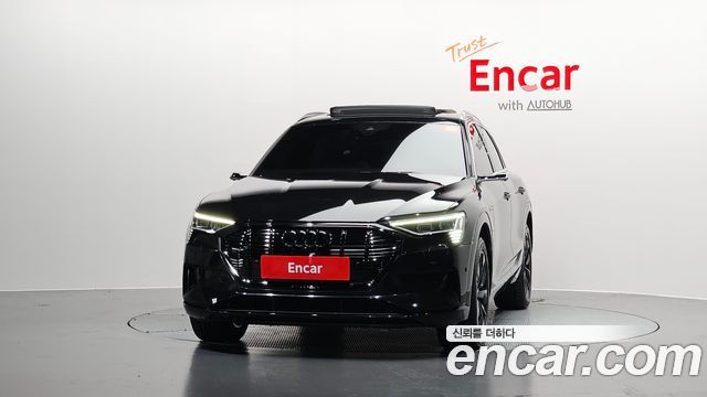 Audi e-tron 55 Quattro - фото 2