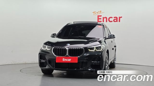 BMW X1 F48 xDrive 20i M Sport - фото 2
