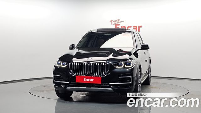 BMW X5 G05 xDrive 45e xLine - фото 1