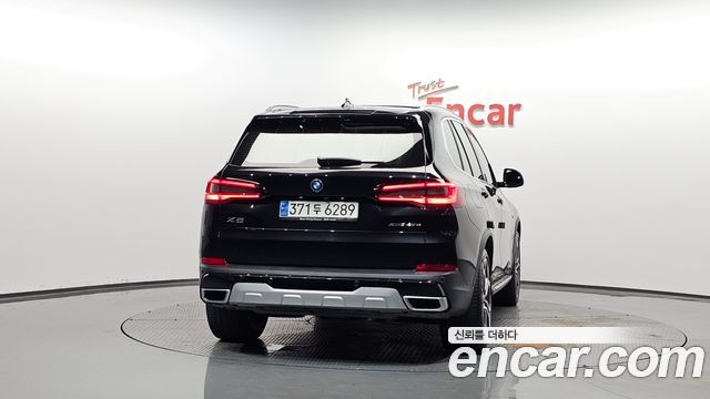 BMW X5 G05 xDrive 45e xLine - фото 2