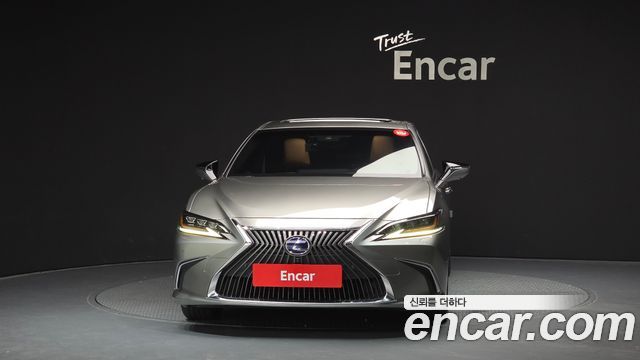 Lexus ES 7-го поколения Executive - фото 2