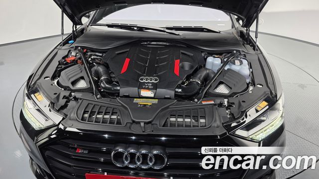 Audi S8 D5 4.0 TFSI Quattro LWB - фото 4