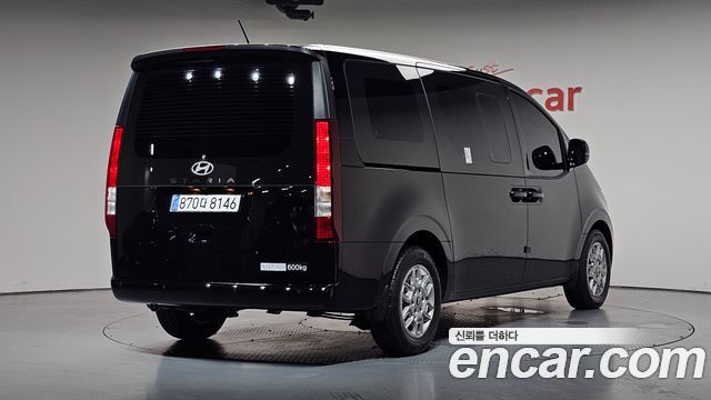 Hyundai Staria HEV 1.6 Cargo 5-Seater Modern - фото 0