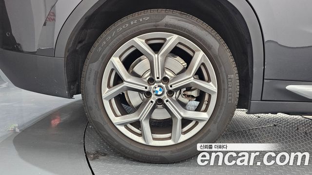 BMW X4 G02 xDrive20i xLine - фото 4