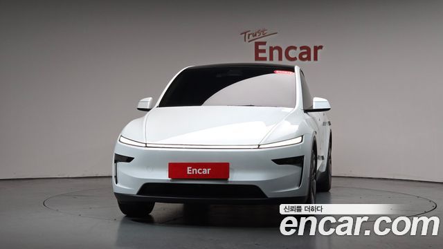 Tesla Model Y RWD - фото 1