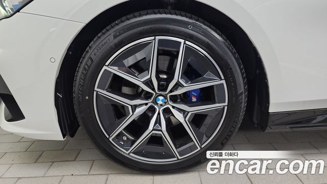 BMW 5-Series G60 520i M Sport - фото 4