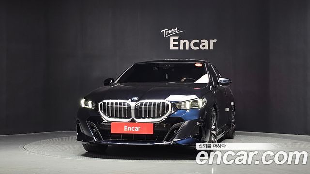 BMW 5-Series G60 530e M Sport - фото 2
