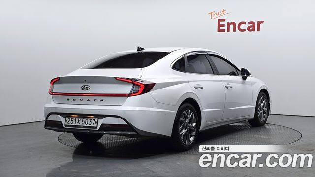 Hyundai Sonata DN8 2.0 Premium Family - фото 1