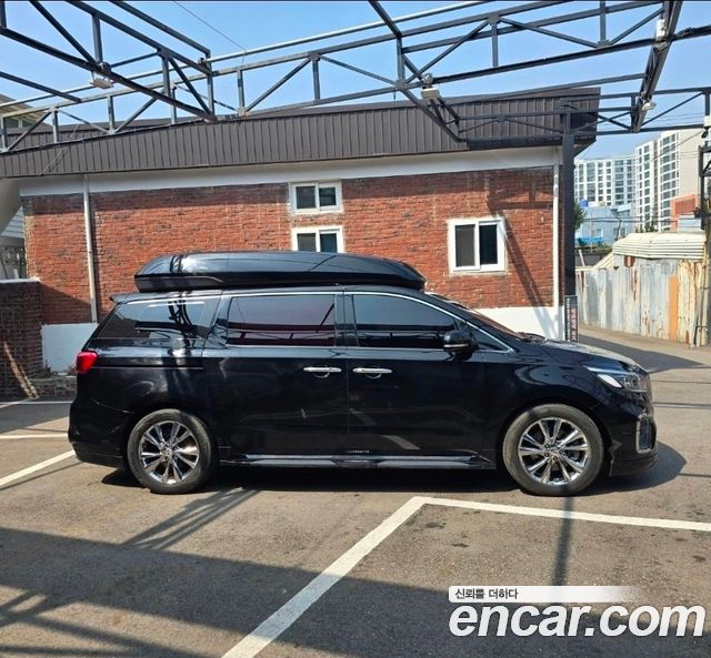 Kia Carnival Новый 7-Seater Hi-Limousine President - фото 4